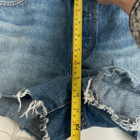 Levis 501 button fly 5 pocket cutoff shorts jean shorts - Picture 13 of 15